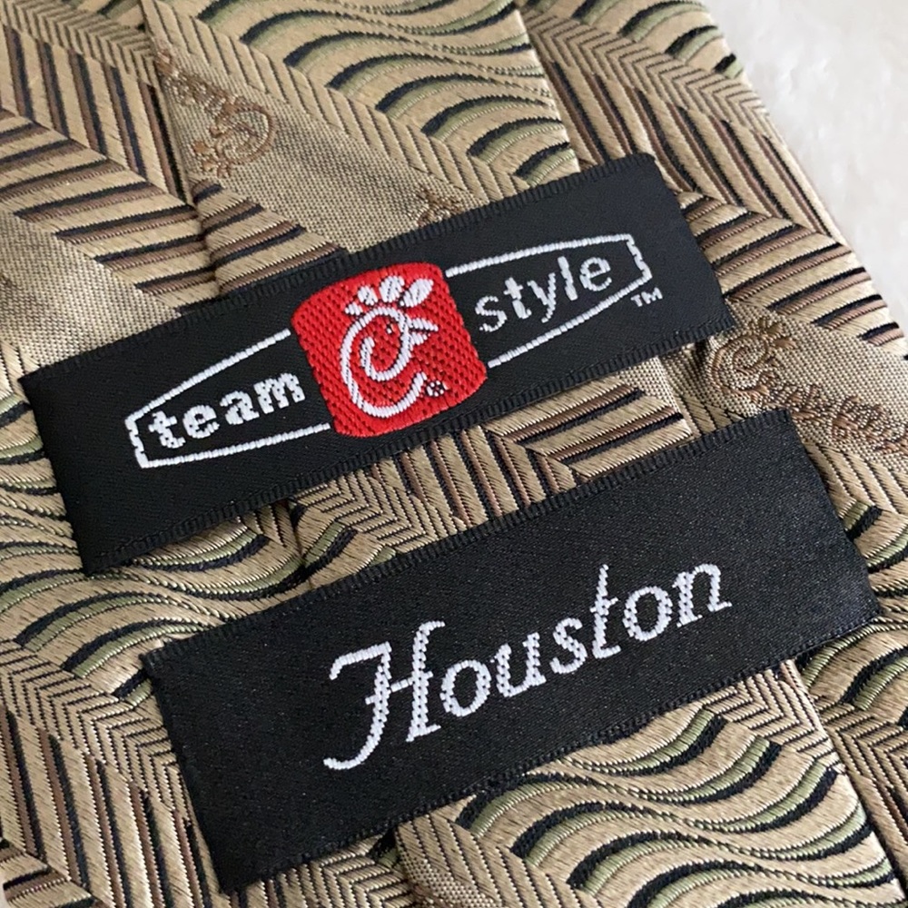 {NWT} Chick-fil-A | Houston Texas Heritage Collection Silk Tie Wide 4" TS0209 - Picture 8 of 15